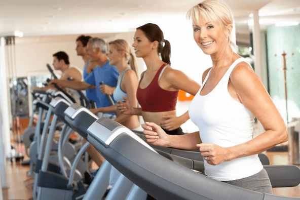 Cardio training on the treadmill will help you lose weight from the abdomen and sides