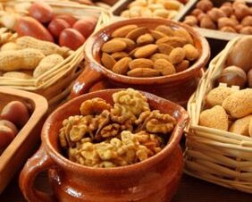 Hazelnuts are prohibited for gastritis